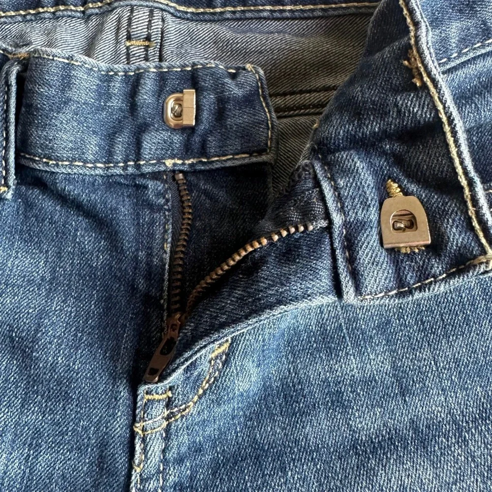 Levi's Girl's Blue Jean's, Size 7R‎ Adjustable Waist, Zip, Skinny, Medium Wash